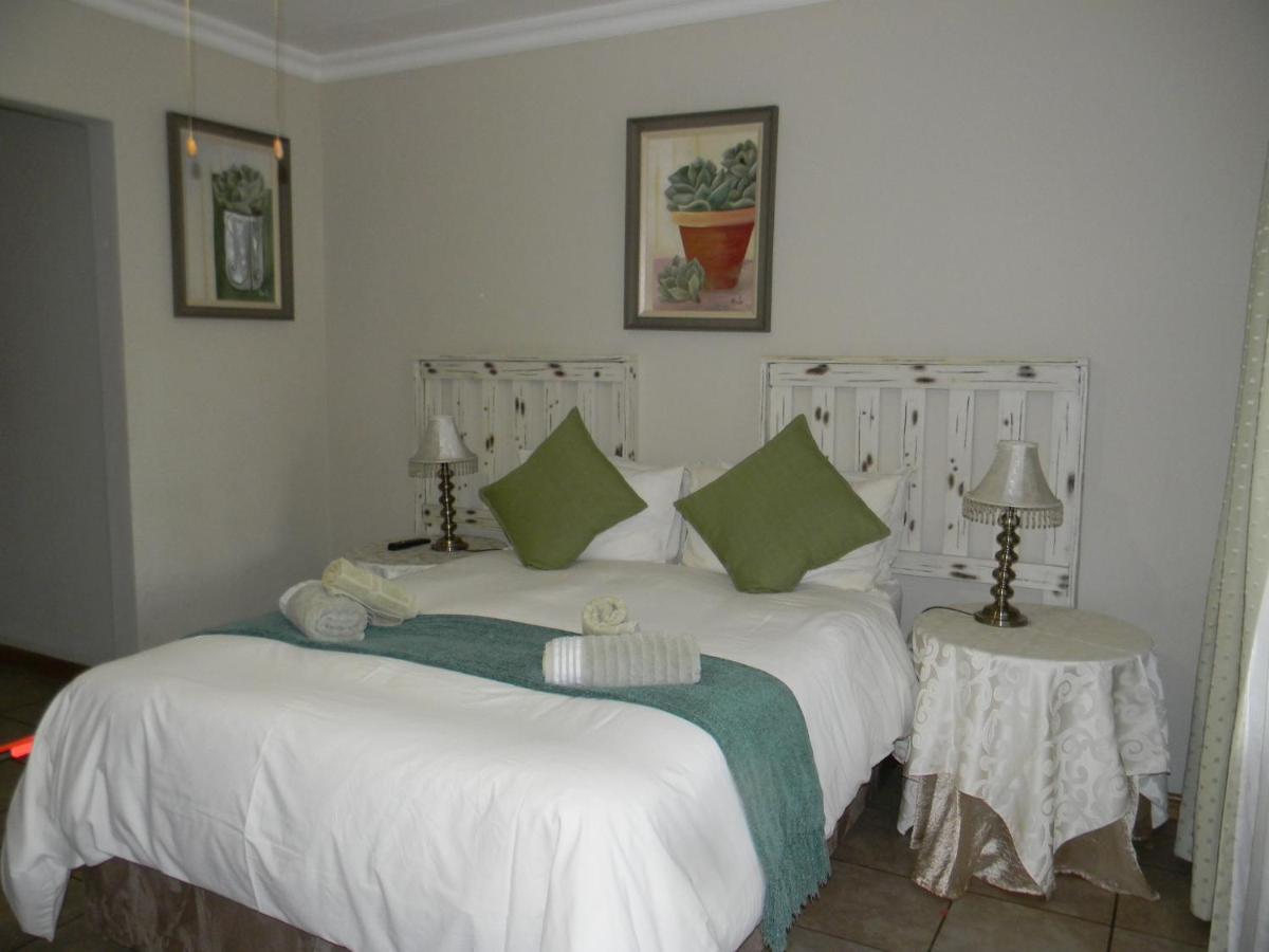Ridderspoor Guesthouse Middelburg  Exterior photo